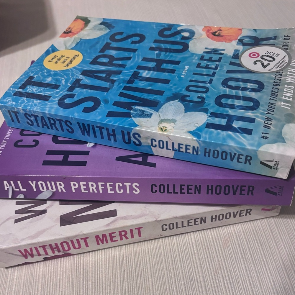 Colleen Hoover book bundle